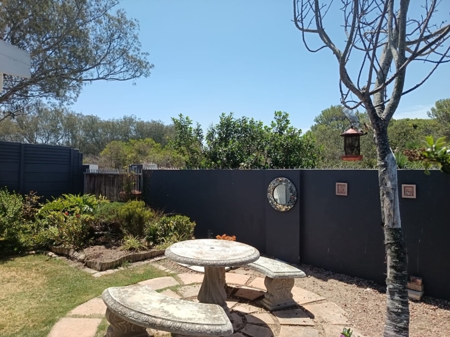 2 Bedroom Property for Sale in Kleinkrantz Western Cape